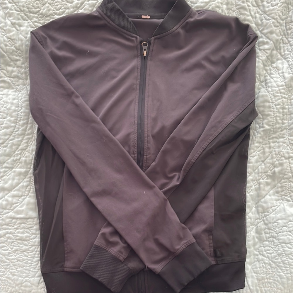 Lululemon Light Jacket Size 4 - Black